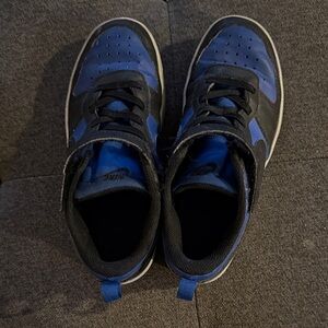 Nike Kids Sneakers in Blue and Black